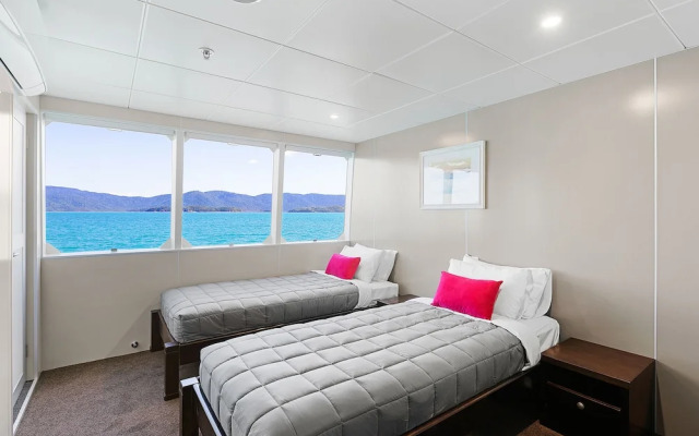 Whitsunday Explorer Small Ship Cruising