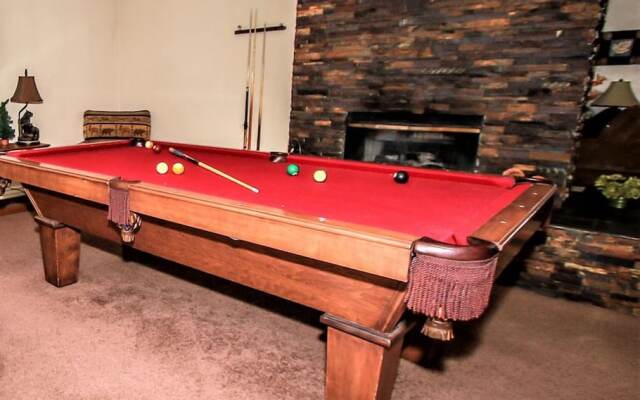 Bear Stone 686 by RedAwning