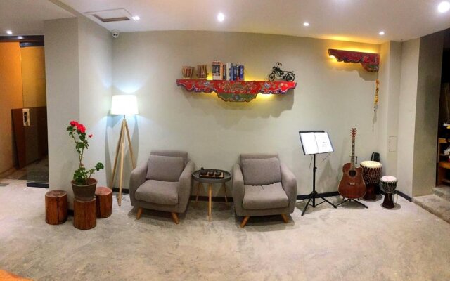 Fengma Feiyang Hostel