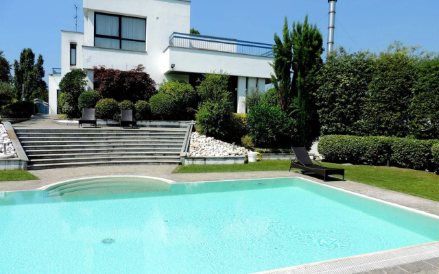 Arosio Hotel