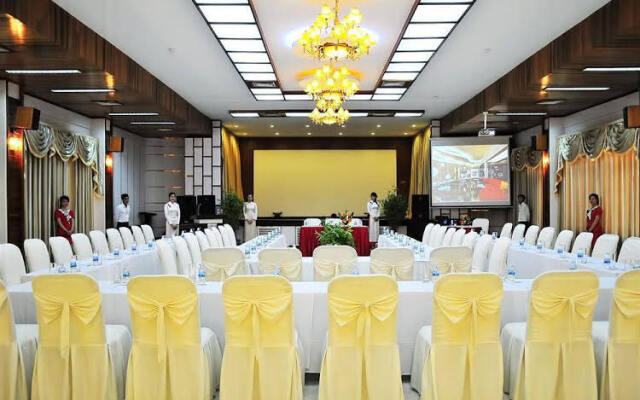 Maritime Hotel