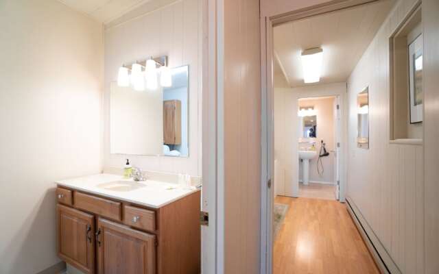 Sea Lion Crossing - 3 Br Home