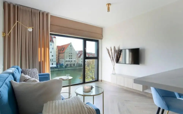 Elite Apartments Riverview Azure River View Center