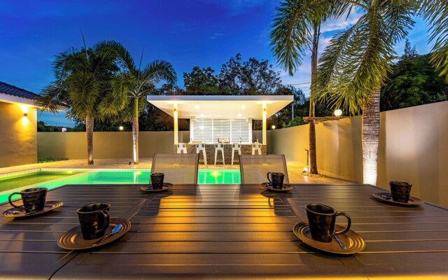 Modern Pool Villa with 5 Bedrooms - EDO