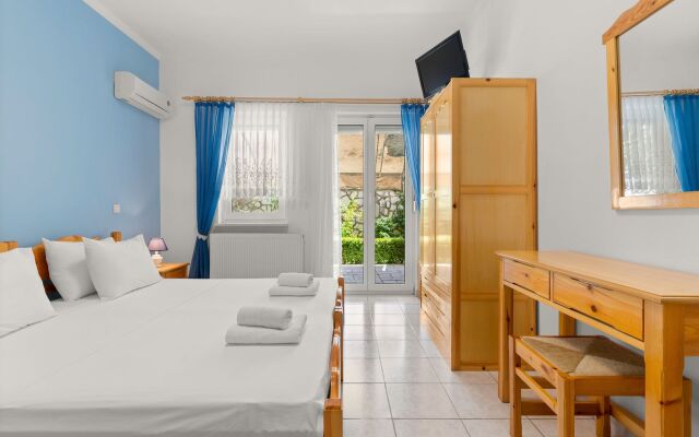 Delphin Rooms Sivota