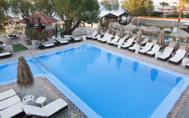 Troulakis Beach Hotel