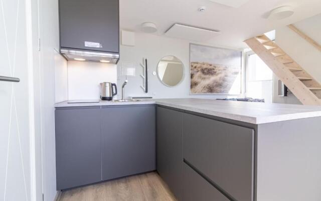 Green Shine Apartment, By Cohost