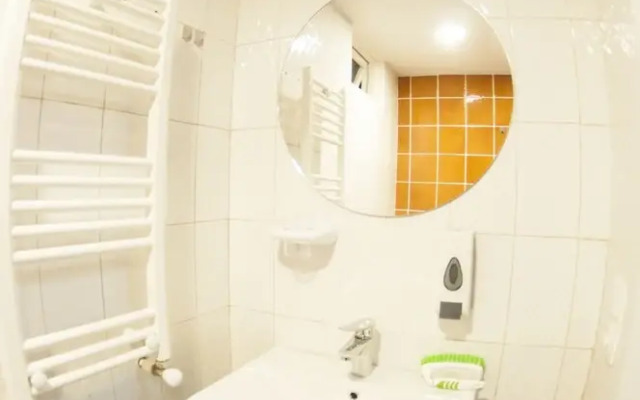 Pinn Hotel - Hostel