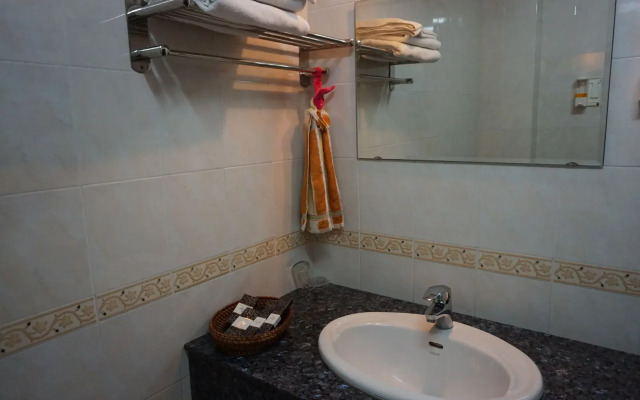 Mittaphap Hotel II
