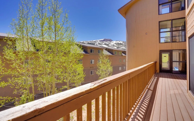 Walk to Ski Lift: Brian Head Condo w/ Pool Access!