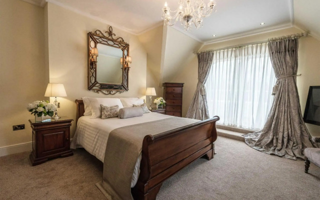 Tullyglass Hotel and Residences