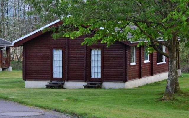 Lovely 3 Bed Log Cabin In The Hills Near Dunoon