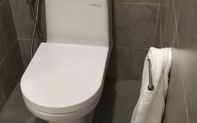 Robertson Residence By Iriana Suites