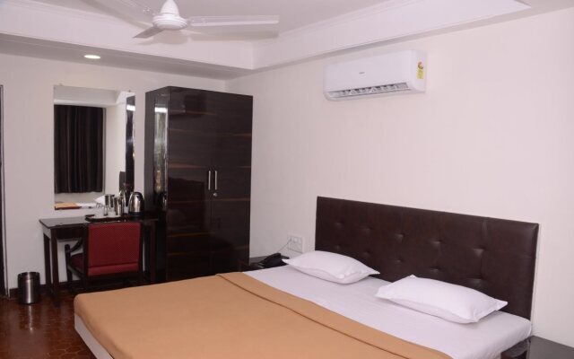 OYO 9806 Hotel Arvi