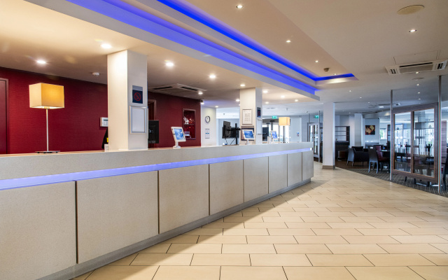 Holiday Inn Express Glasgow Airport by IHG - Image 2