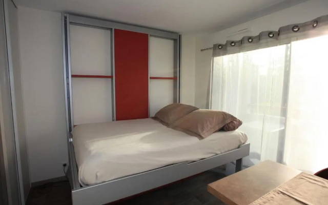 Studio Ttikia (Adults Only)