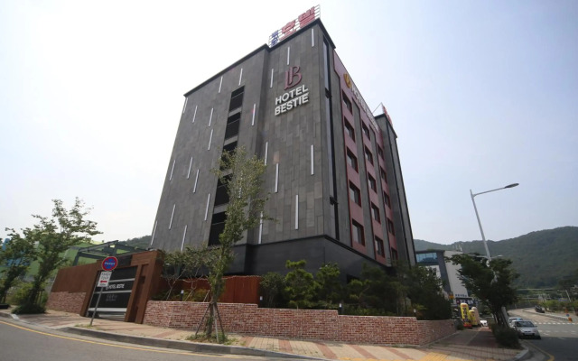 Bestie Hotel