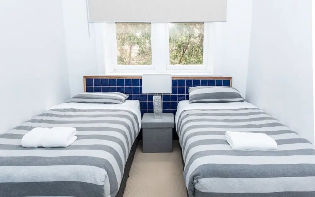 Bondi Beach Gorgeous Apartment H323 – Guest Rooms – Sydney