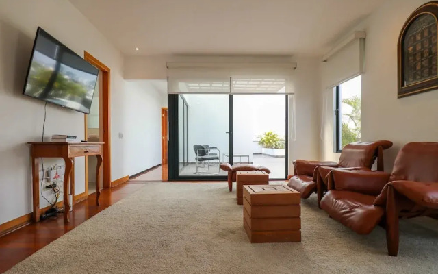 w Radiant 2BR w Modern Terrace in Miraflores