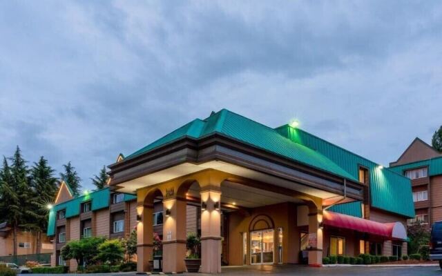 Sutton Suites Hotel