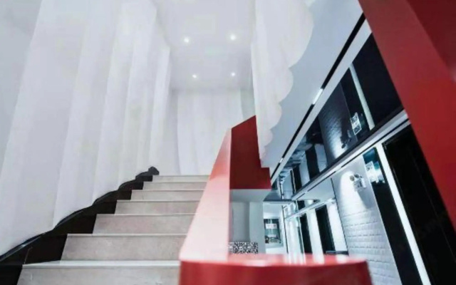 Jingyue Yundu Art Hotel (Lanzhou Zhongtianjian West Railway Station)