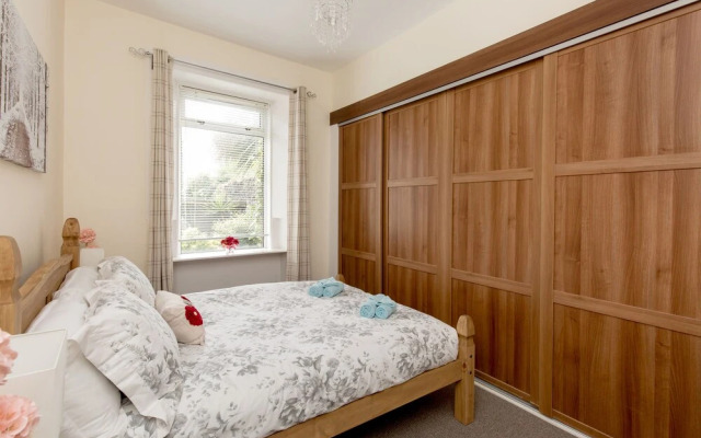 414 - Lochend Road Apartment