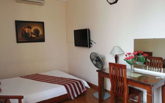 Clover Hotel