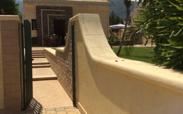 Villa Bahira