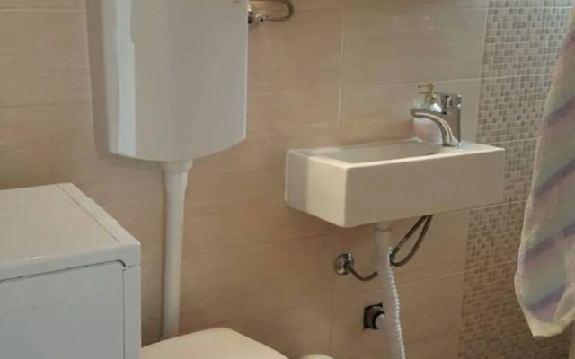 Rooms Milena - Triple Room With External Private Bathroom