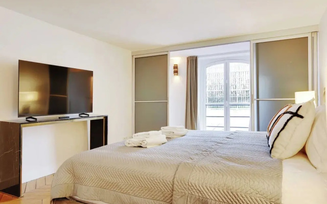 Elegant Apartment - 2bd/6p - Avenue Montaigne