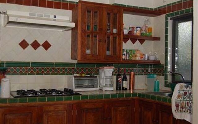 Casa Tres Leones