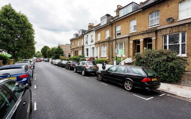 Shepherd's Bush Pad