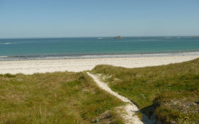 Holiday Home Near the Beach, Ploudalmezeau