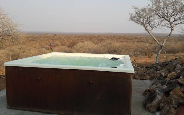 Tana Safaris Bush Camp