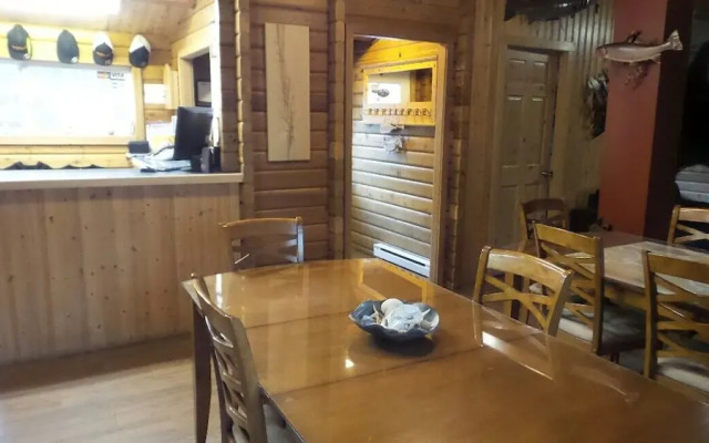 Kitimat Lodge