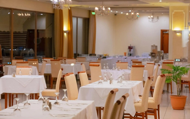 Nefeli Hotel