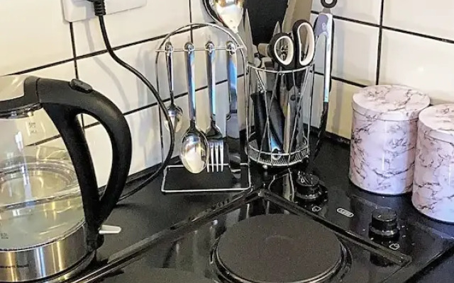 Best Overnight With Free Wifi Modern and Private