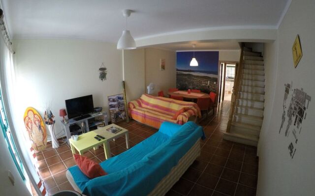 Supertubos Beach Hostel