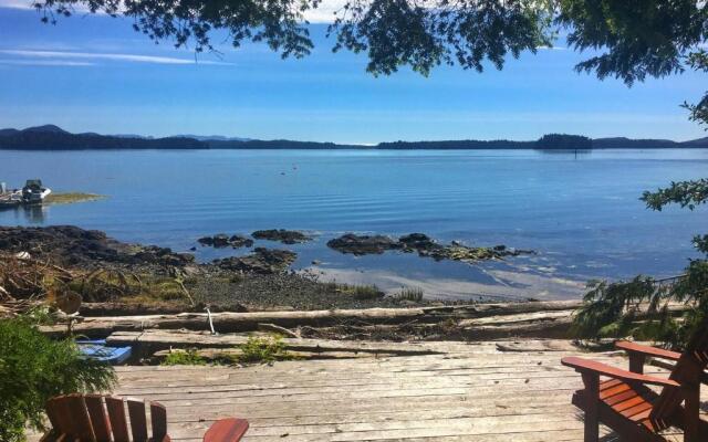 Tofino Stormbay Guest House