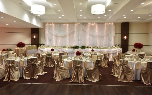 Four Points by Sheraton Winnipeg South