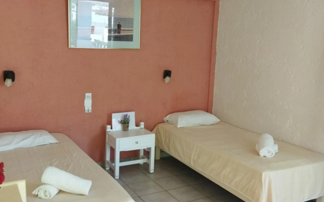 Cleo Rooms