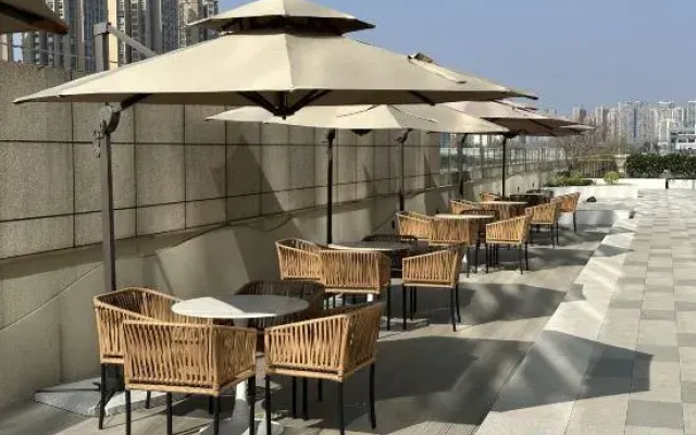 Mercure Chengdu Longtan