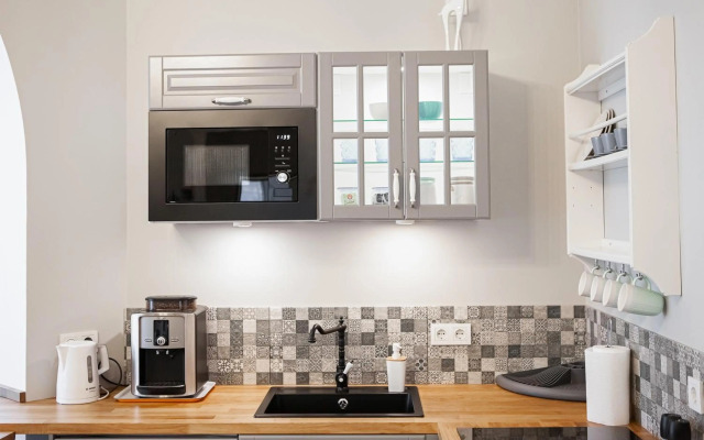 Cherry House Apartments