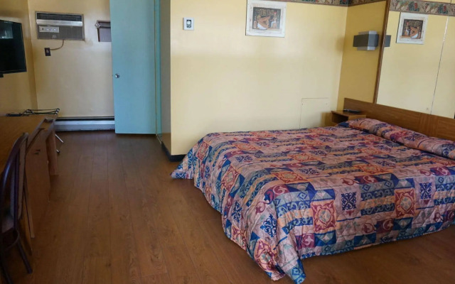 Motel R-100