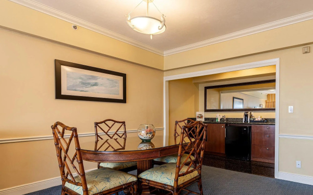 Lago Mar Beach Resort & Club