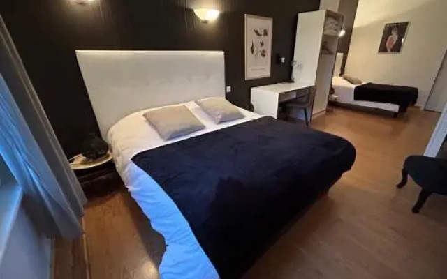 Hotel du Pot d'Etain