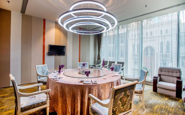 Holiday Inn Express Dalian City Centre by IHG