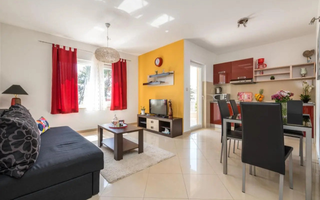 Beachfront Apartments Gabine