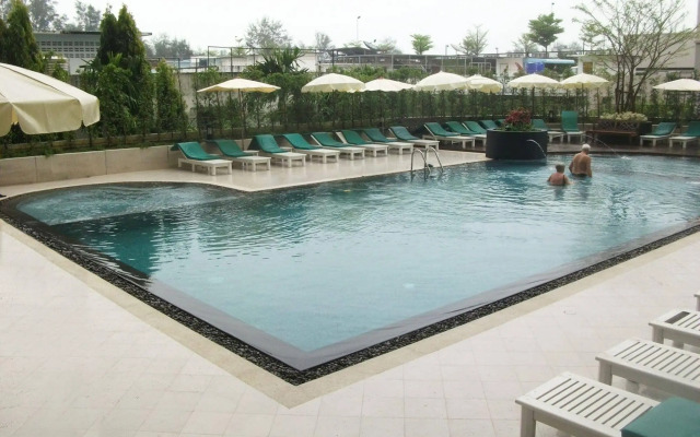 Long Beach Cha-Am Hotel