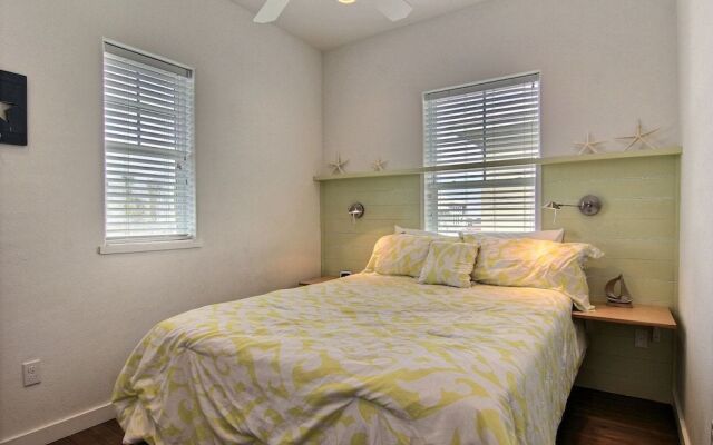 Vista Grande 932 by RedAwning